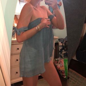Flowing strapless top